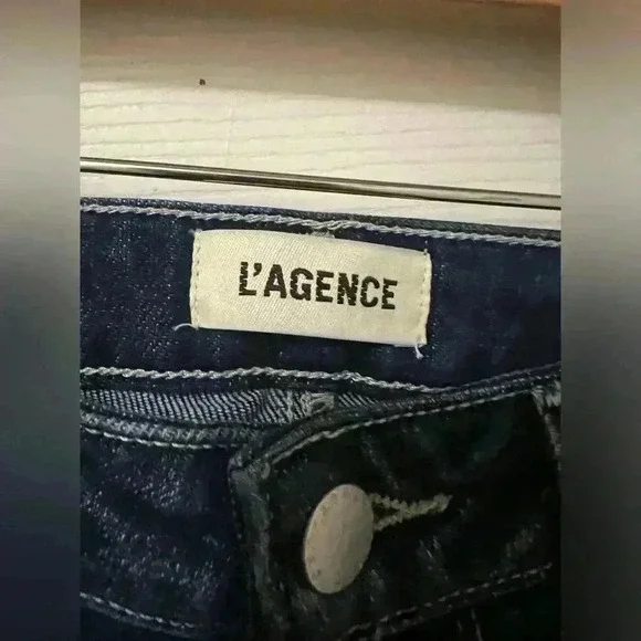 Like New L’agence Sneeki Raw Hem Straight Leg Jeans Beacon Size 23 - Picture 8 of 13